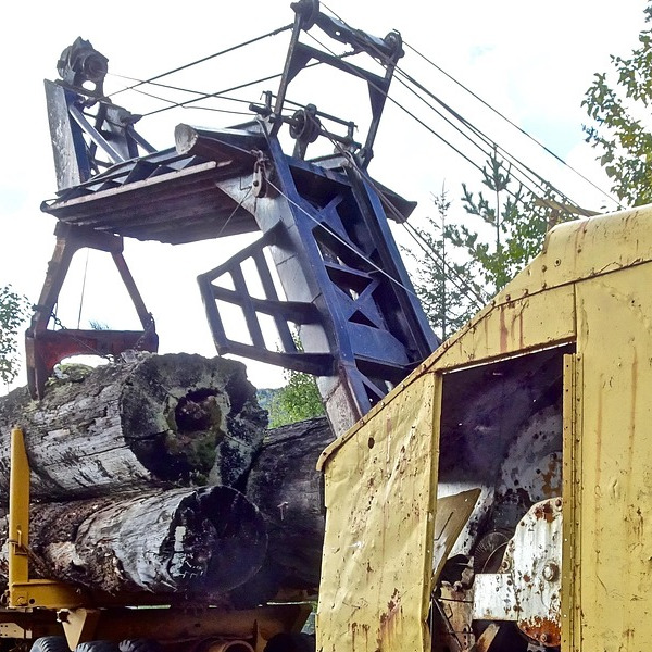 cargo truck loading